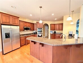 6201 Applecross Rd in Jamesville, NY - Building Photo - Building Photo