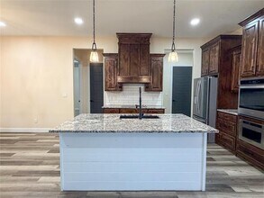 1290 Co Rd 2175 in Decatur, TX - Building Photo - Building Photo