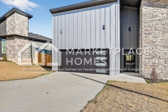 1000 Clayton Rd in Springdale, AR - Building Photo - Building Photo