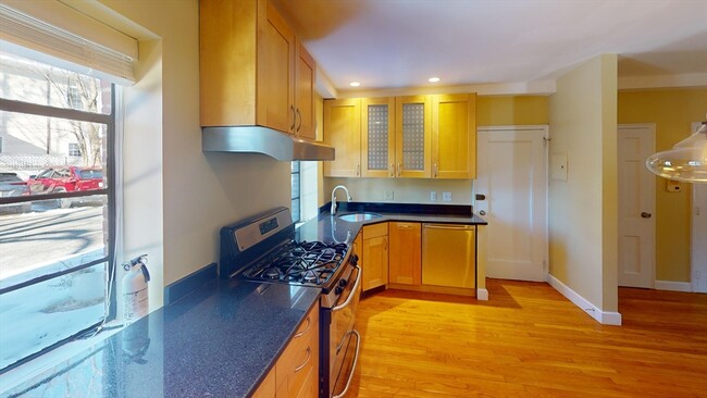 40 Stetson St, Unit 7 in Brookline, MA - Building Photo - Building Photo