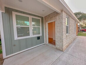 1920 27th St in Lubbock, TX - Building Photo - Building Photo