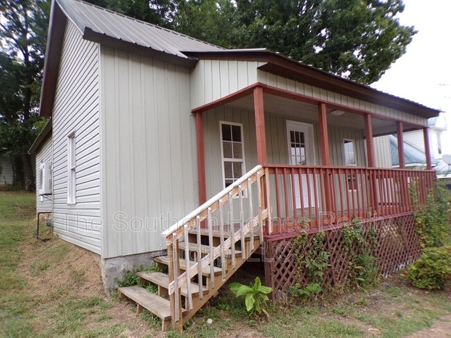 property at 614 Washington Ave