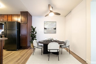 311 Weston Cir in Vista, CA - Foto de edificio - Building Photo