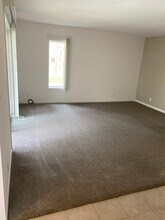 17454 Dunewood Ct, Unit Dunewood in Spring Lake, MI - Building Photo - Building Photo
