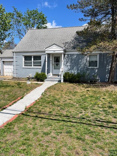 345 Walton St in West Hempstead, NY - Building Photo - Building Photo