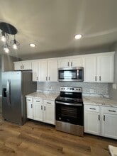 1233 N Spanish St in Cape Girardeau, MO - Building Photo - Building Photo