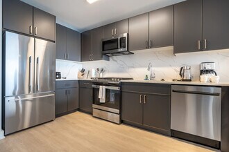 333 Huguenot St in New Rochelle, NY - Building Photo - Building Photo