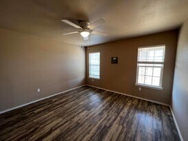 2401 N Ave N in Lubbock, TX - Building Photo