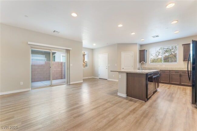 3049 Historic Horizon Ave in Henderson, NV - Building Photo - Building Photo