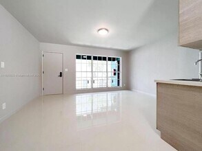 1007 SE 2nd Ct in Fort Lauderdale, FL - Building Photo - Building Photo