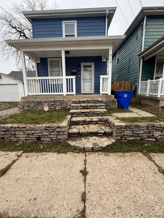 property at 919 Summer St