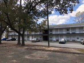 124 W Peacock St in Cochran, GA - Building Photo - Building Photo