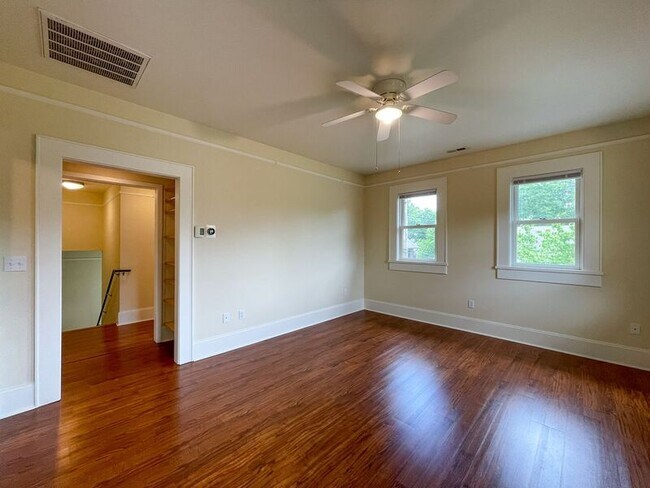 56 Starnes Ave in Asheville, NC - Building Photo - Building Photo