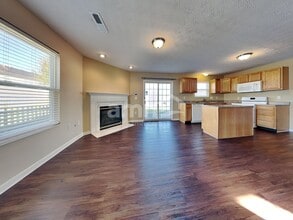 138 Thompson St in Trenton, OH - Foto de edificio - Building Photo