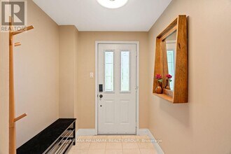 6 Brigadier Private in Ottawa, ON - Building Photo - Building Photo