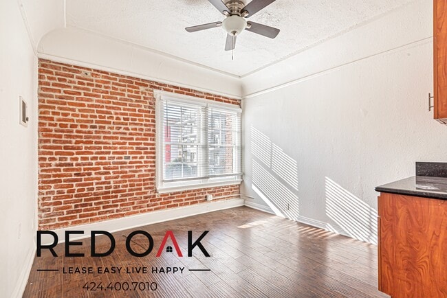 property at 716 S Berendo St