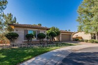 857 E Torrey Pines Pl in Chandler, AZ - Building Photo - Building Photo