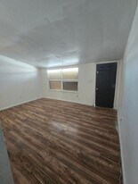 246 St John Dr in Sauget, IL - Building Photo