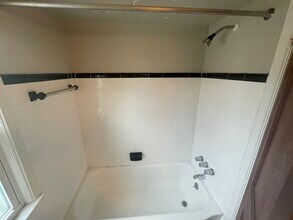 2188 Michigan in Lincoln Park, MI - Foto de edificio - Building Photo