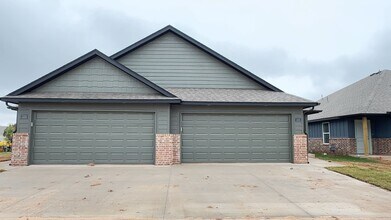 1223 NW 113th St in Oklahoma City, OK - Building Photo - Building Photo