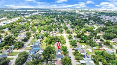 10922 Muscatine St in Jacinto City, TX - Building Photo - Building Photo