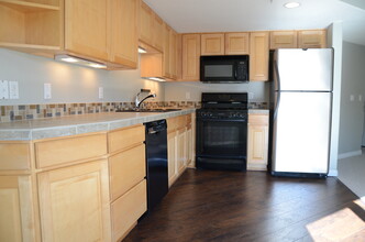 1021 Laramie Blvd, Unit D in Boulder, CO - Foto de edificio - Building Photo