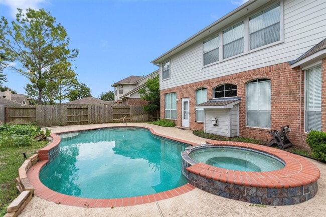 1807 Rustic Hills Ct in Sugar Land, TX - Building Photo - Building Photo