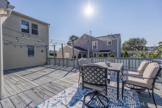 28 Brookdale Ave in Milford, CT - Building Photo - Building Photo