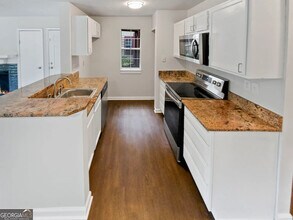 Room in Apartment on Cypress Pointe St in Alpharetta, GA - Building Photo - Building Photo