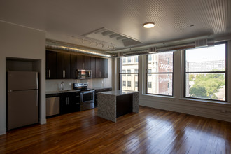 Mulberry Lofts in Kansas City, MO - Foto de edificio - Building Photo