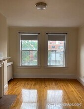 2 Ware St, Unit 111 in Cambridge, MA - Building Photo - Building Photo