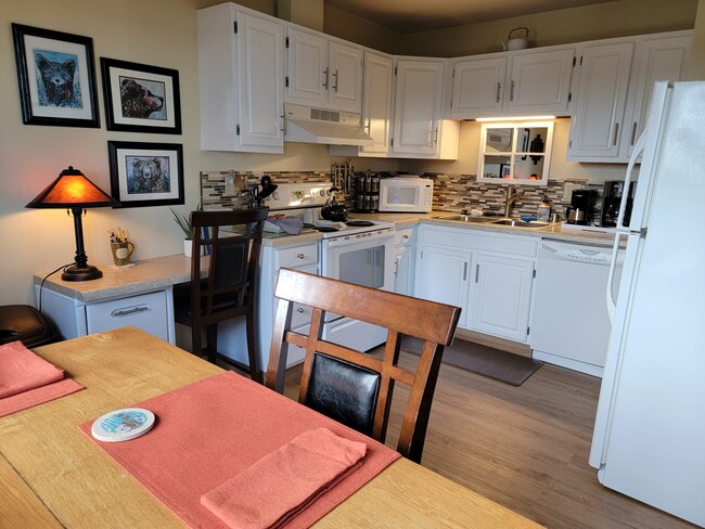 1010 Steller Way, Unit 1010 Steller Apt.A in Kodiak, AK - Building Photo - Building Photo