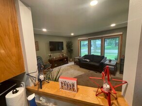 6016 S 19th St in Milwaukee, WI - Building Photo - Building Photo