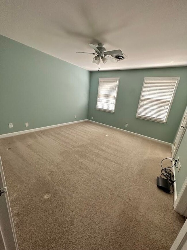 305 Hanover Arms Ct in Winston-Salem, NC - Building Photo - Building Photo