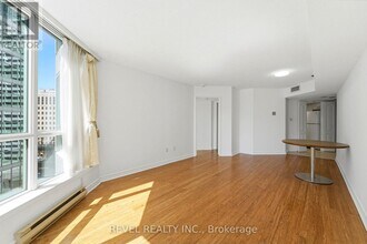 38 Elm St in Toronto, ON - Building Photo - Building Photo