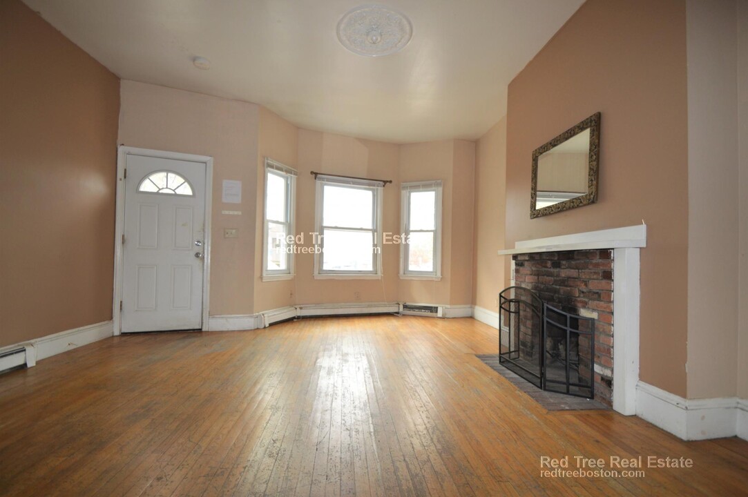 7 Islington St, Unit 6 in Boston, MA - Building Photo