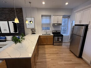 1808 N Sheffield Ave, Unit 1 in Chicago, IL - Building Photo - Building Photo