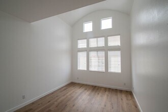 425 N Alvarado St in Los Angeles, CA - Building Photo - Building Photo