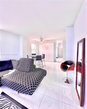 949 Pennsylvania Ave, Unit # 308 in Miami Beach, FL - Building Photo - Building Photo