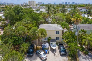820 NE 16th Terrace in Fort Lauderdale, FL - Building Photo