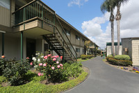 Garden View Apartments in Garden Grove, CA - Foto de edificio - Building Photo