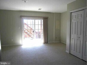 6953 Compton Ln in Centreville, VA - Building Photo - Building Photo
