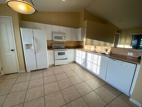 2320 NE Juanita Pl in Cape Coral, FL - Building Photo - Building Photo