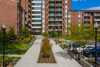 Columbia Pointe photo'