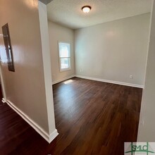 1410 Ogeechee Rd in Savannah, GA - Foto de edificio - Building Photo
