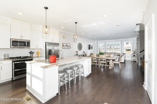 26 Kelly Wy in Tinton Falls, NJ - Building Photo