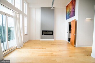 1634 Ridge Ave in Philadelphia, PA - Building Photo - Building Photo