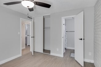 The Gaucho on Glendale Apartments in Phoenix, AZ - Building Photo - Interior Photo