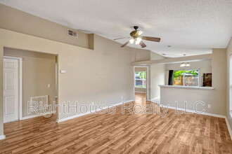 1508 Sunset View Cir in Apopka, FL - Foto de edificio - Building Photo