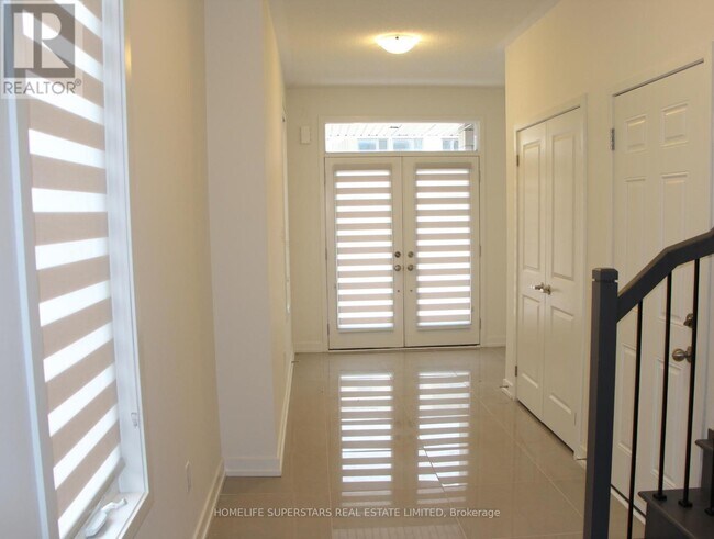 191 Squire Cres in Oakville, ON - Building Photo - Building Photo